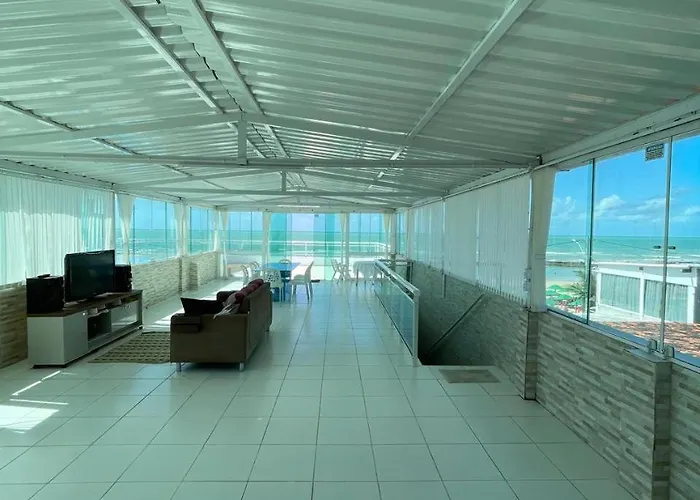Casa Com Piscina A Beira Mar.