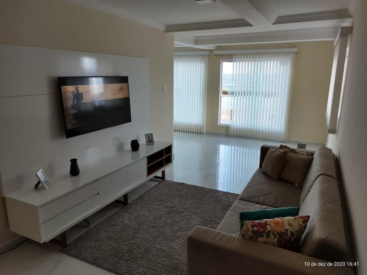 Casa Com Piscina A Beira Mar. Recife