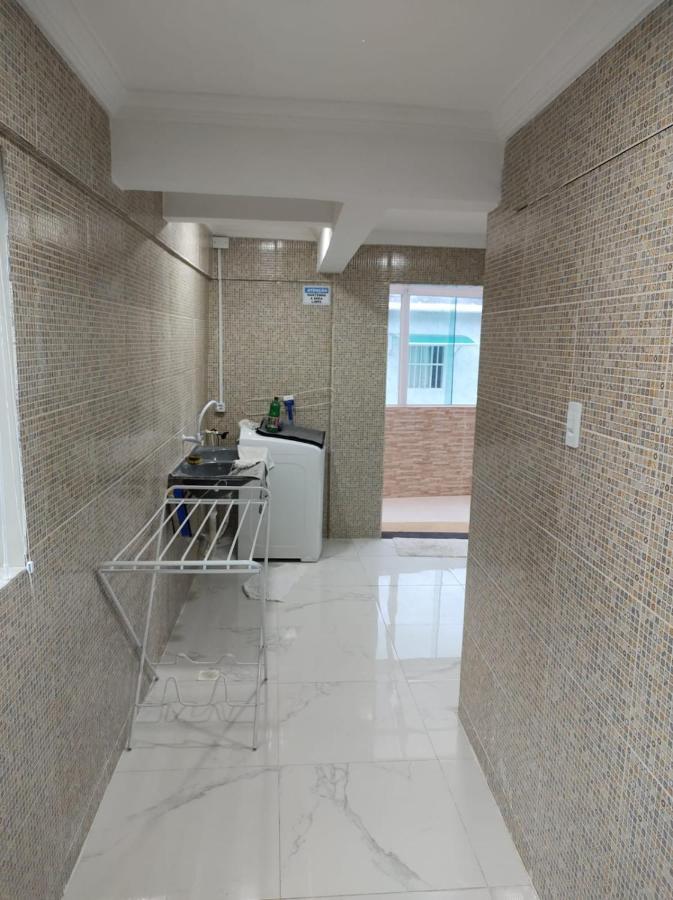 Casa Com Piscina A Beira Mar.